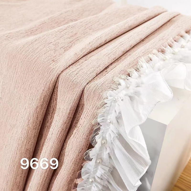 Chenille jacquard fabric has a surface pile that tends to flatten easily. How can its stiffness be enhanced through finishing processes?